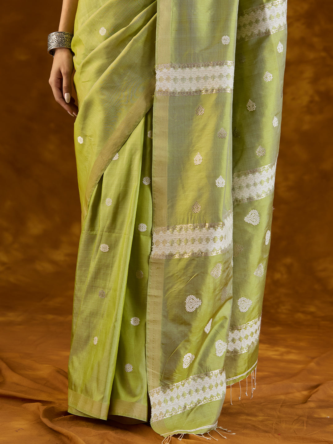 Lawn Green Mulberry Silk Saree