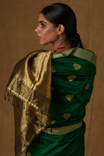 Load image into Gallery viewer, Emerald Green Mulberry Silk Saree
