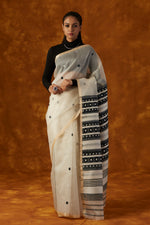 Load image into Gallery viewer, White Kesapaat (raw mulberry) Saree

